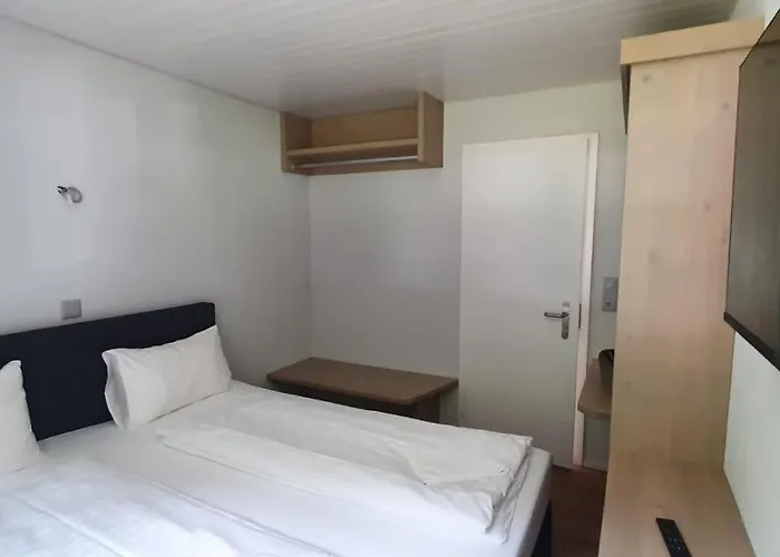 Sleep And Go - Budget Hostel *